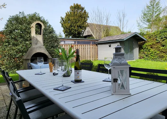 Huuske Casa de Férias Tating